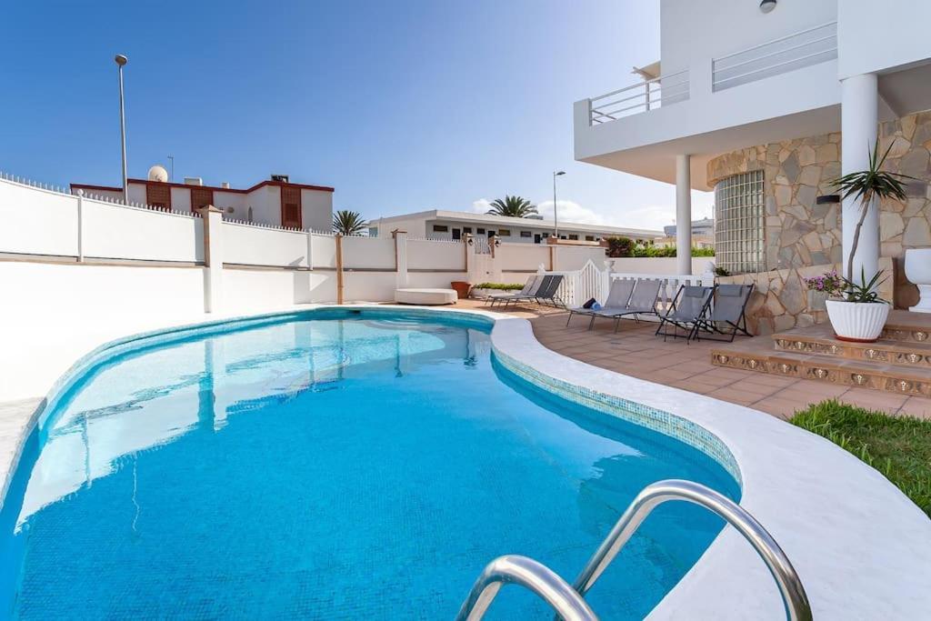 Marlenghi With Private Pool Villa